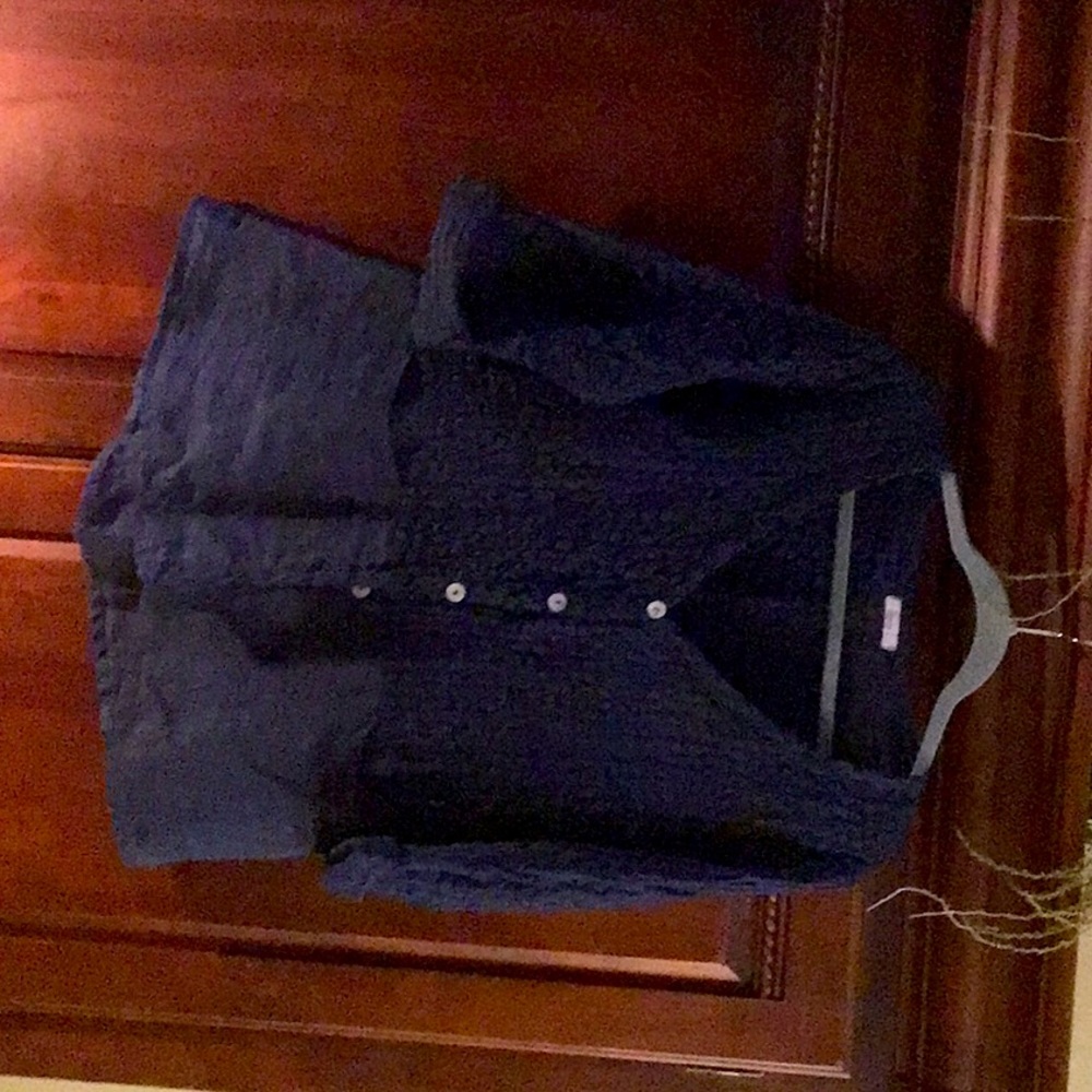 Navy top, never worn, size S, pit to pit 20” buttoned. 70% linen.